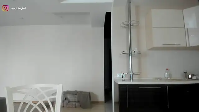  in yan online show from February 20, 2026, 4:20 am