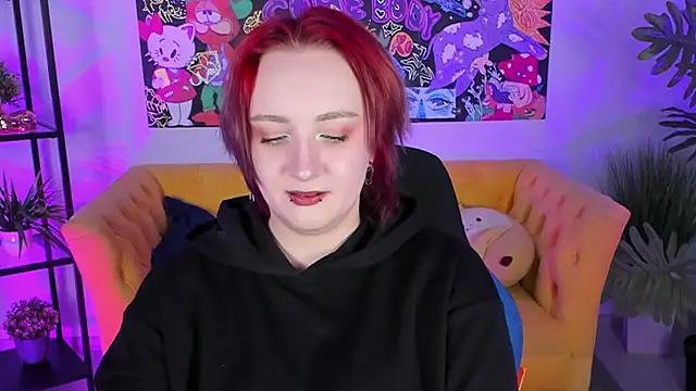 Snapshot of AsheLucker chatting on December 6, 2024, 8:18 pm AsheLucker online show from December 6, 2024, 8:18 pm