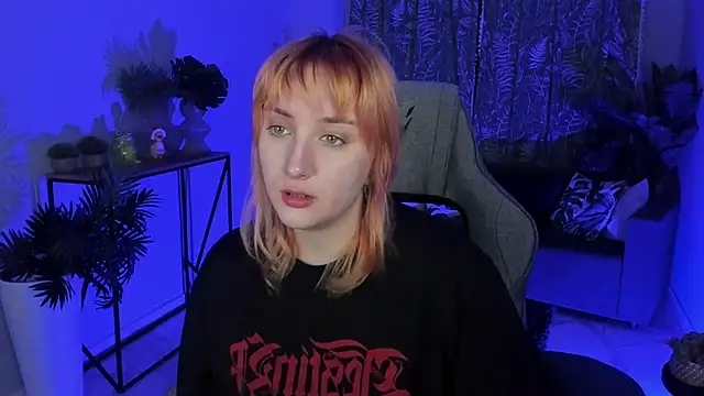 Snapshot of AsheLucker chatting on September 19, 2025, 2:24 am AsheLucker online show from September 19, 2025, 2:24 am