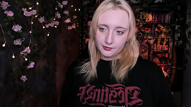 AsheLucker online show from June 5, 2026, 6:52 am
