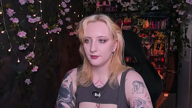 AsheLucker online show from June 6, 2026, 6:29 am