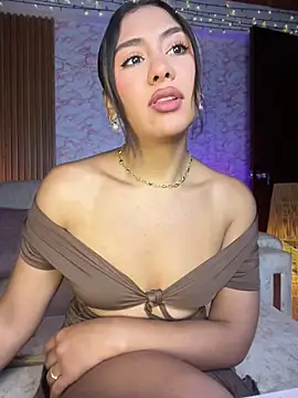 Snapshot of Ambar_pe_ chatting on June 23, 2026, 3:32 pm Ambar pe online show from June 23, 2026, 3:32 pm