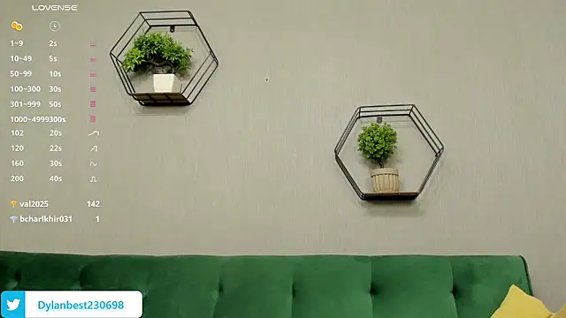 Dylan Best online show from December 3, 2025, 2:52 am