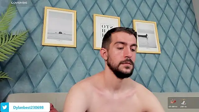 Snapshot of Dylan_Best chatting on June 18, 2026, 12:44 am Dylan Best online show from June 18, 2026, 12:44 am