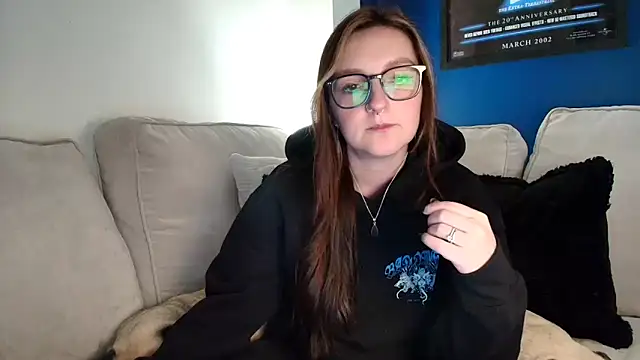 short sweetpea online show from November 27, 2025, 4:53 pm