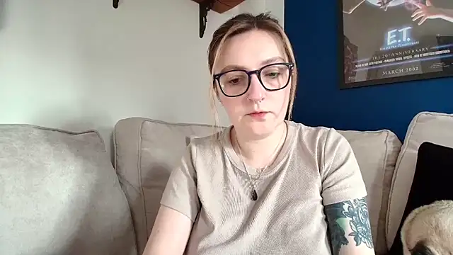 Snapshot of short_sweetpea chatting on February 9, 2026, 9:35 am short sweetpea online show from February 9, 2026, 9:35 am