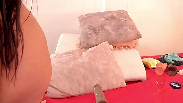 IsiisLovei online show from January 27, 2025, 6:09 pm