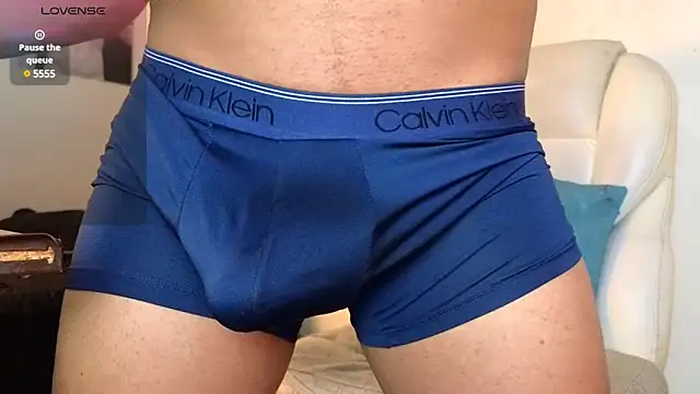 jordylatin20 online show from January 11, 2025, 2:20 am