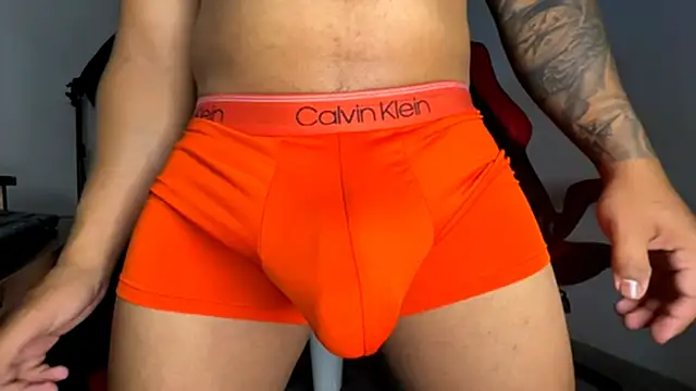 jordylatin20 online show from September 21, 2025, 11:17 pm