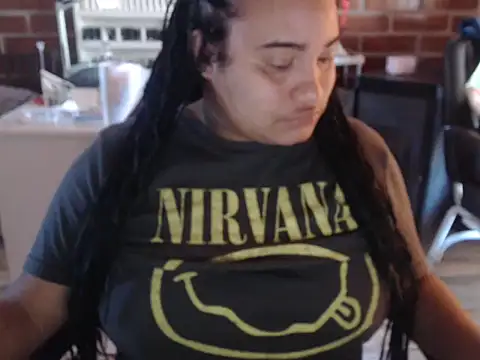 Hilarybunnyy online show from October 25, 2025, 5:19 pm