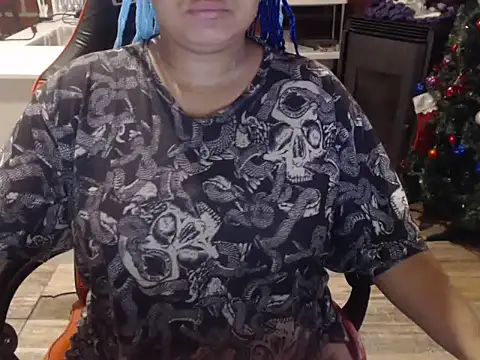 Hilarybunnyy online show from November 15, 2025, 11:18 am