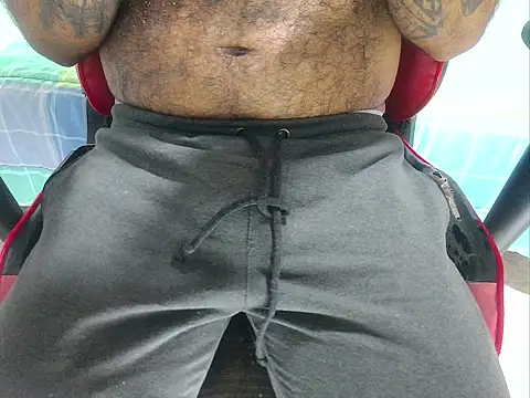 Snapshot of TeddyGominola_ chatting on February 19, 2025, 1:39 pm TeddyGominola online show from February 19, 2025, 1:39 pm