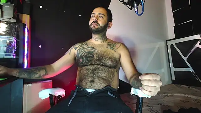 Snapshot of TeddyGominola_ chatting on November 6, 2025, 3:57 pm TeddyGominola online show from November 6, 2025, 3:57 pm