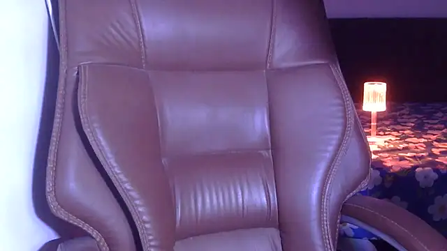 Snapshot of Maalnad_beauty chatting on October 22, 2025, 9:47 pm Maalnad beauty online show from October 22, 2025, 9:47 pm