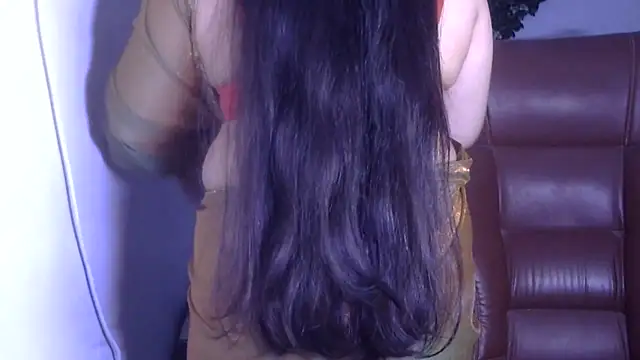 Snapshot of Maalnad_beauty chatting on October 27, 2025, 10:19 am Maalnad beauty online show from October 27, 2025, 10:19 am