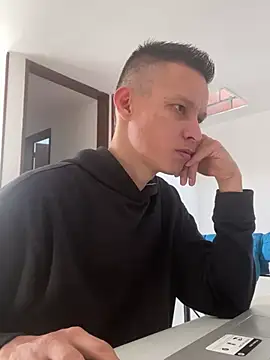 yequeal online show from February 18, 2025, 1:33 pm