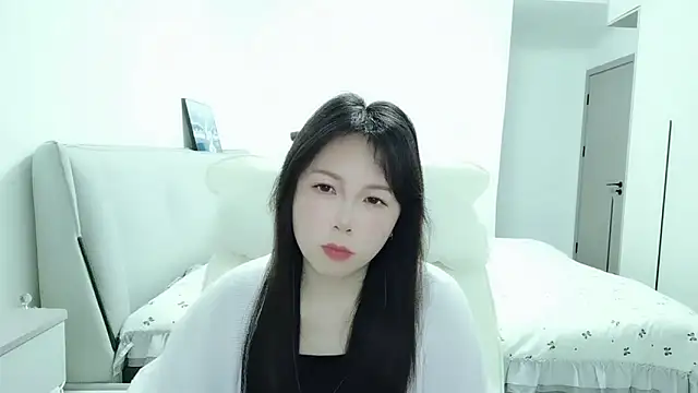 Sunset glow online show from March 8, 2026, 3:49 pm