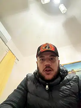 Snapshot of 1Aleks13 chatting on October 26, 2025, 12:05 am 1Aleks13 online show from October 26, 2025, 12:05 am