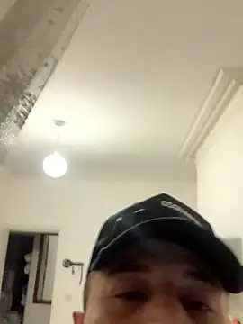 Snapshot of 1Aleks13 chatting on January 17, 2026, 1:32 am 1Aleks13 online show from January 17, 2026, 1:32 am