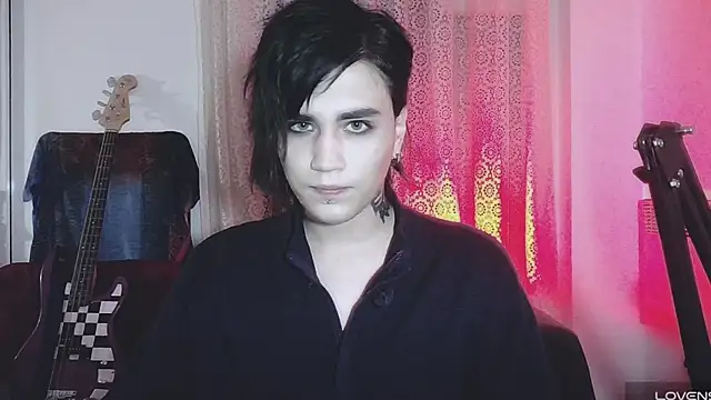 sademobeer online show from December 3, 2025, 4:20 am