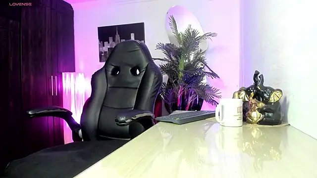 Amaia Bushida online show from September 30, 2025, 2:22 pm