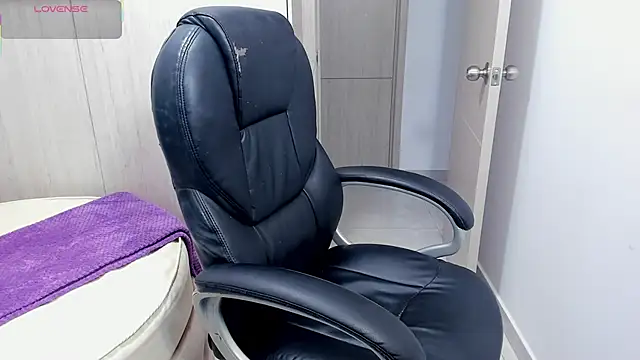 Snapshot of StacyConner chatting on February 17, 2026, 12:29 am StacyConner online show from February 17, 2026, 12:29 am