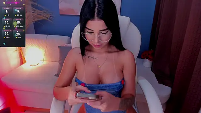 VictoriaLeia online show from March 17, 2025, 10:17 pm