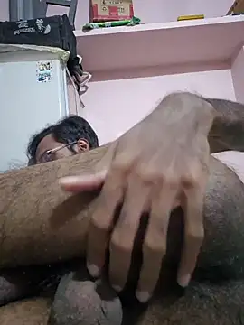 virgindesi92 online show from November 7, 2025, 8:47 am