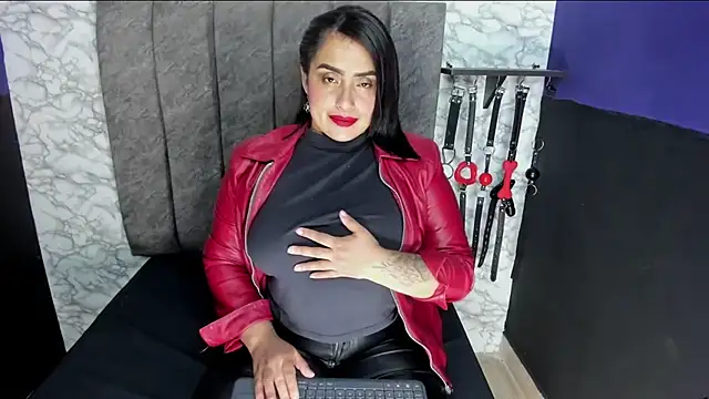 Snapshot of CelestteSweett chatting on February 7, 2025, 3:45 am CelestteSweett online show from February 7, 2025, 3:45 am