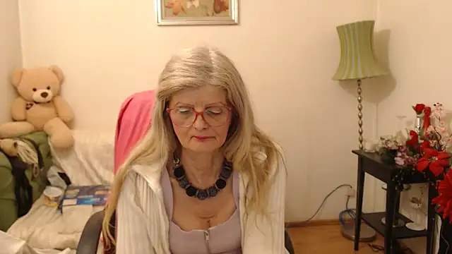 Snapshot of BlairFort chatting on March 19, 2025, 8:22 pm BlairFort online show from March 19, 2025, 8:22 pm