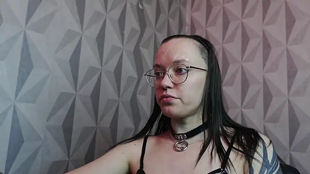 Snapshot of Aelita_bb chatting on October 20, 2025, 3:23 pm Aelita bb online show from October 20, 2025, 3:23 pm