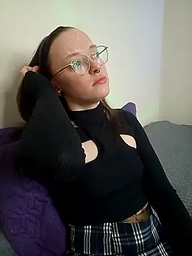 Aelita bb online show from February 19, 2026, 10:22 am