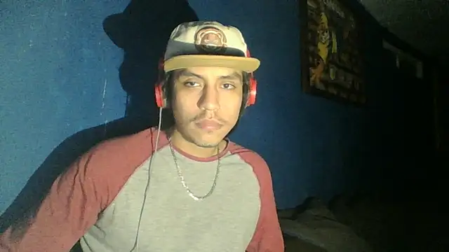 AlexAlejandro13 online show from September 10, 2025, 9:09 am