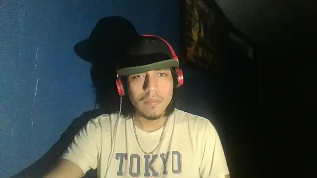 AlexAlejandro13 online show from October 11, 2025, 7:07 am