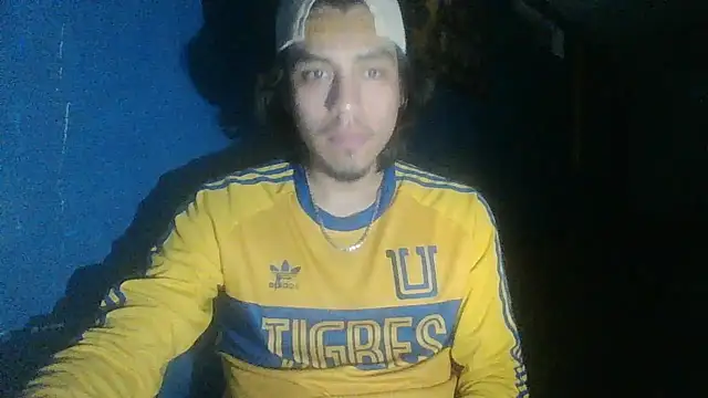 AlexAlejandro13 online show from October 16, 2025, 8:48 am