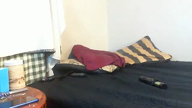 Bottomslut4tops84 online show from April 27, 2026, 12:08 am