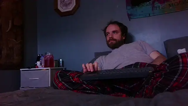 hpluvsplata online show from April 15, 2026, 12:12 pm