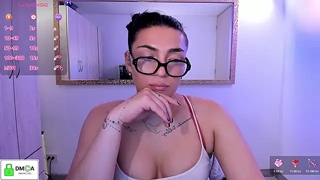 EricaVanderhill online show from July 6, 2026, 7:49 pm