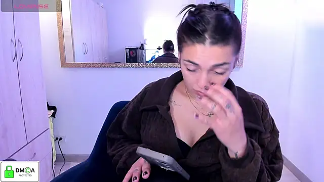 EricaVanderhill online show from July 10, 2026, 6:54 pm
