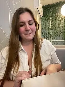 Snapshot of CandyShoopp chatting on January 4, 2025, 7:34 pm CandyShoopp online show from January 4, 2025, 7:34 pm