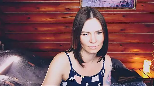 Snapshot of Platina_Fox chatting on February 21, 2025, 5:13 am Platina Fox online show from February 21, 2025, 5:13 am