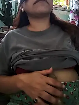 Snapshot of Star-Night chatting on February 9, 2025, 11:14 am Star-Night online show from February 9, 2025, 11:14 am