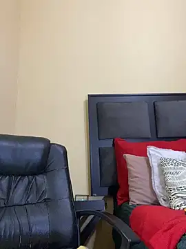 Snapshot of BADFATASS85 chatting on October 12, 2025, 10:25 am BADFATASS85 online show from October 12, 2025, 10:25 am