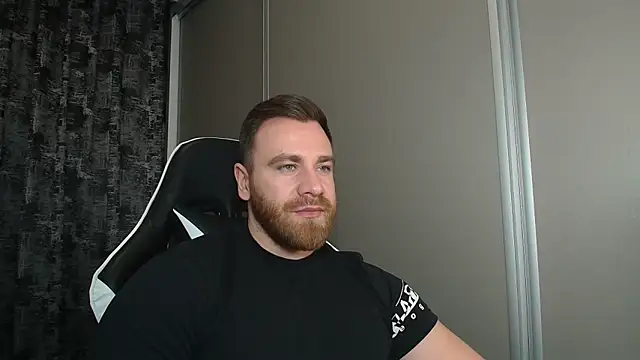 Thori92 online show from February 11, 2026, 6:35 pm