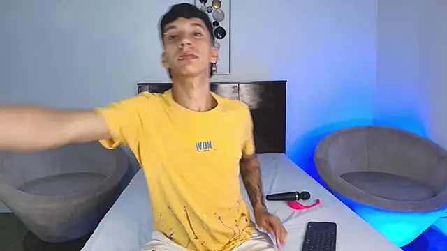 JacoboSwam online show from March 6, 2025, 3:57 am