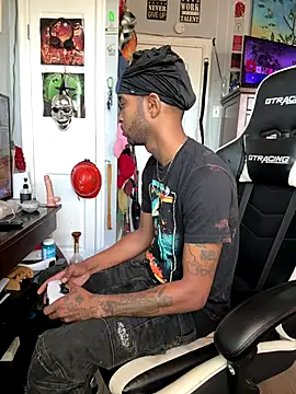 Snapshot of spideyzaddy chatting on September 19, 2025, 9:26 pm spideyzaddy online show from September 19, 2025, 9:26 pm