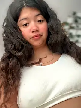 Peach Girll online show from March 30, 2026, 3:02 pm