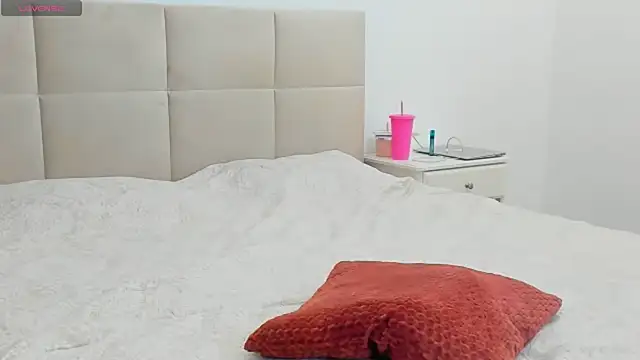 Sunshine Eva online show from October 21, 2025, 5:13 pm