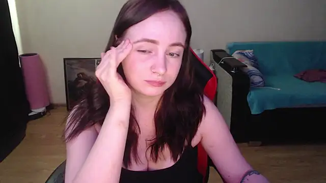 Laralianna online show from April 2, 2026, 11:52 am