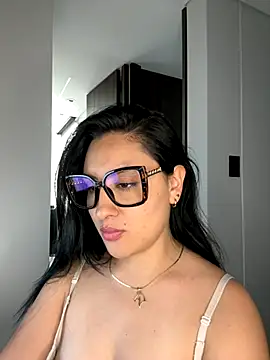 AnushaKumari online show from September 15, 2025, 7:25 pm